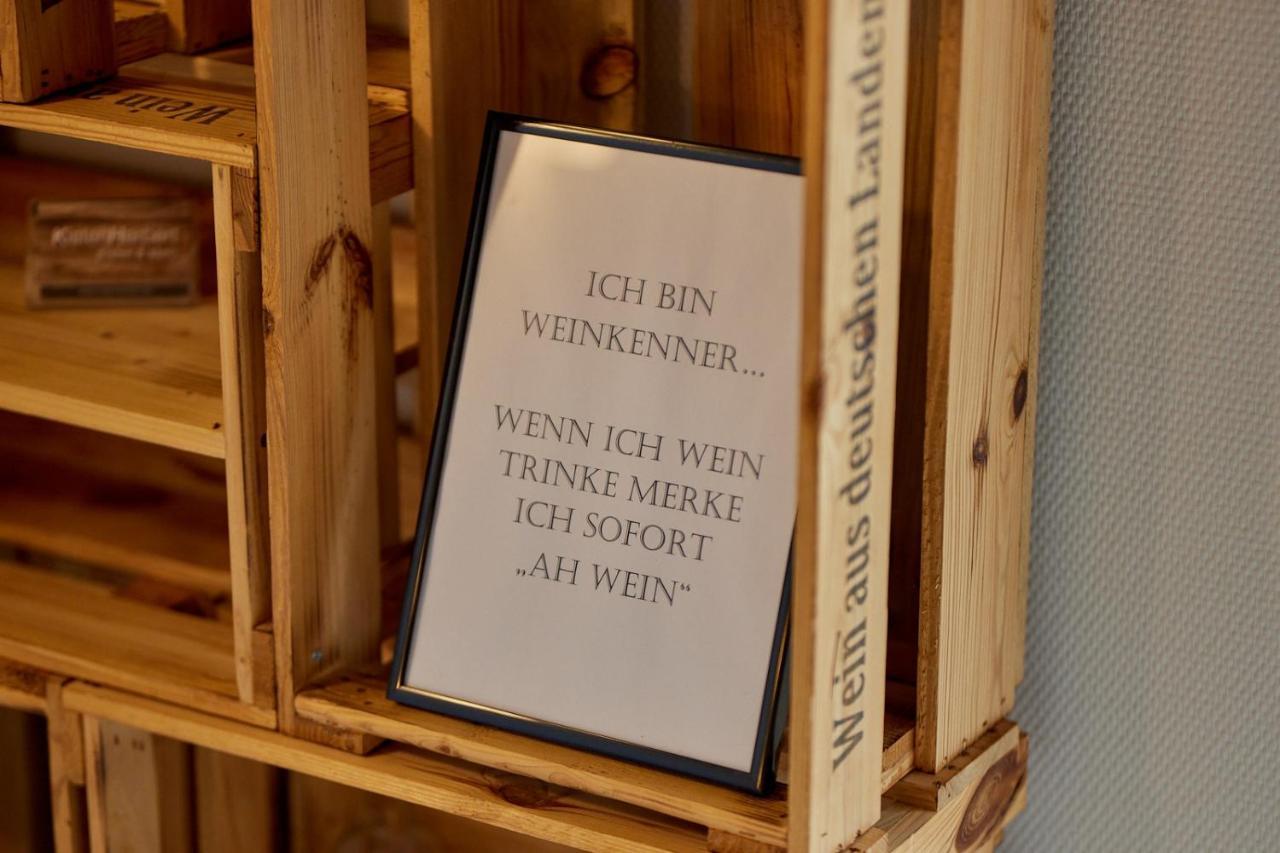 Moselhotel Weinhaus Simon 'Sauna'Restaurant'Eladesaeule Wintrich Exterior foto